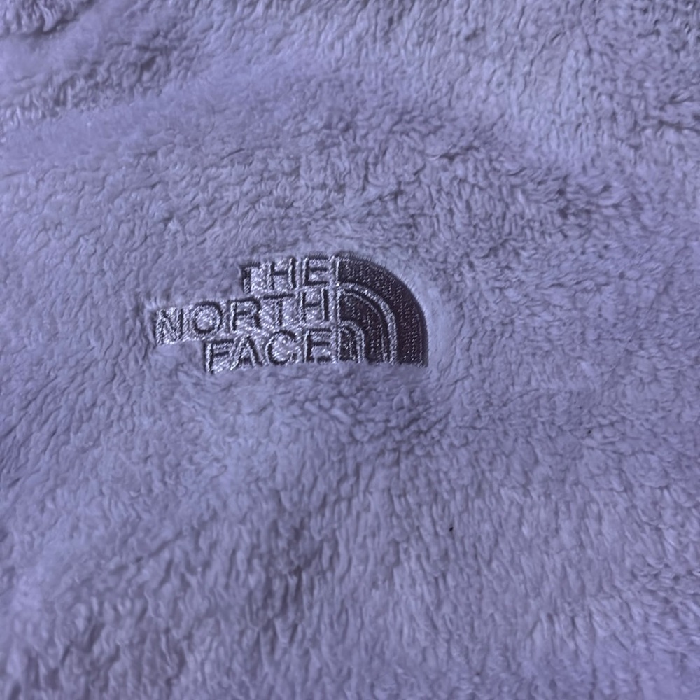 never worn north face zip up